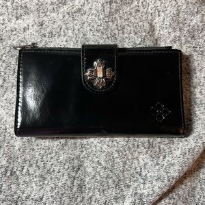 👛Patricia Nash Leather Marene Floret Twist Lock Wallet - B